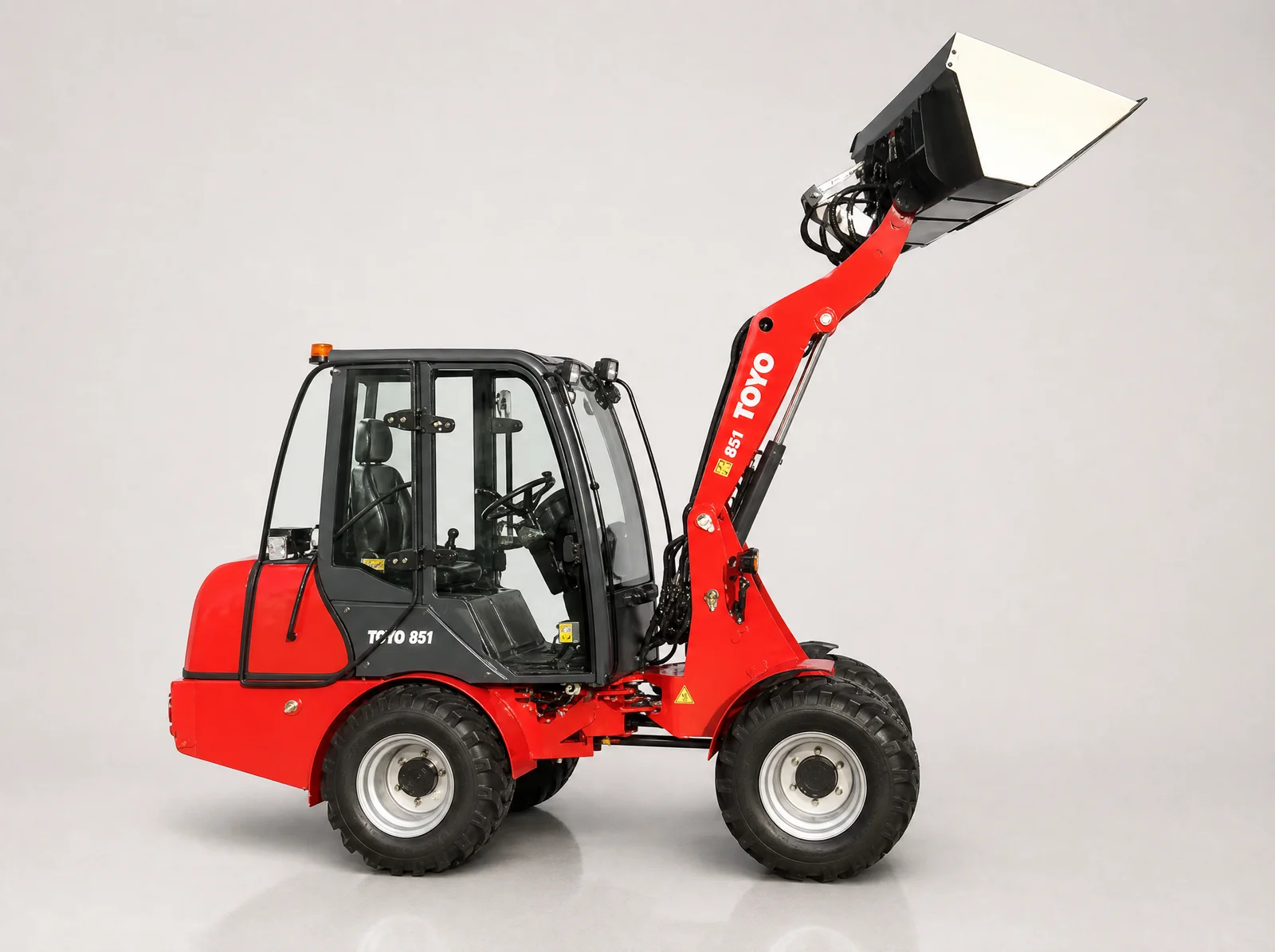 Toyo Hoflader Modell 851 Stage V mit Kabine — 5 PS