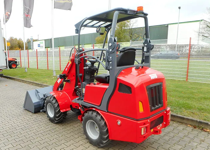 Toyo Hoflader Modell 810E mit Bügel — Hoflader, 10 PS — Ansicht 7