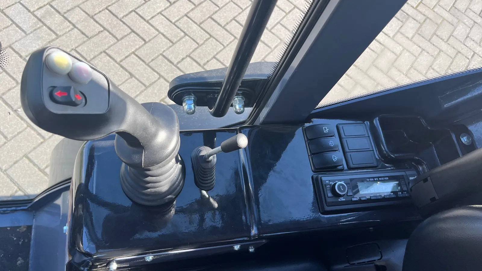 Toyo Hoflader 839 LP (Low Profile) mit Kabine — Hoflader, 25 PS — Ansicht 8