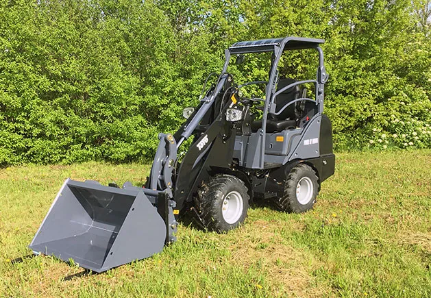 Toyo Hoflader 826-III Bügel StageV — Hoflader, 25 PS — Ansicht 4