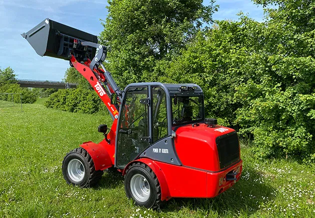 Toyo Hoflader 839 LP (Low Profile) mit Kabine — Hoflader, 25 PS — Ansicht 8