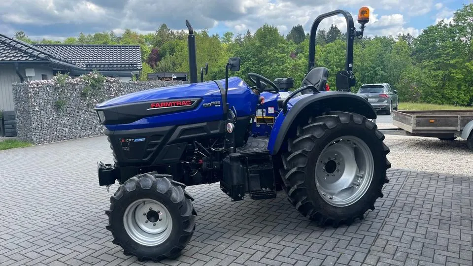 Allrad Traktor Farmtrac FT6050, 48 PS — 48 PS — Ansicht 4
