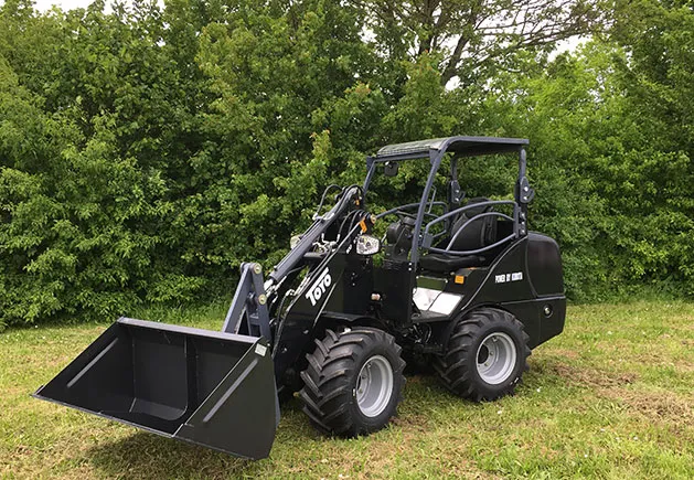 Toyo Hoflader 836-III Bügel StageV — Hoflader, 25 PS — Ansicht 2