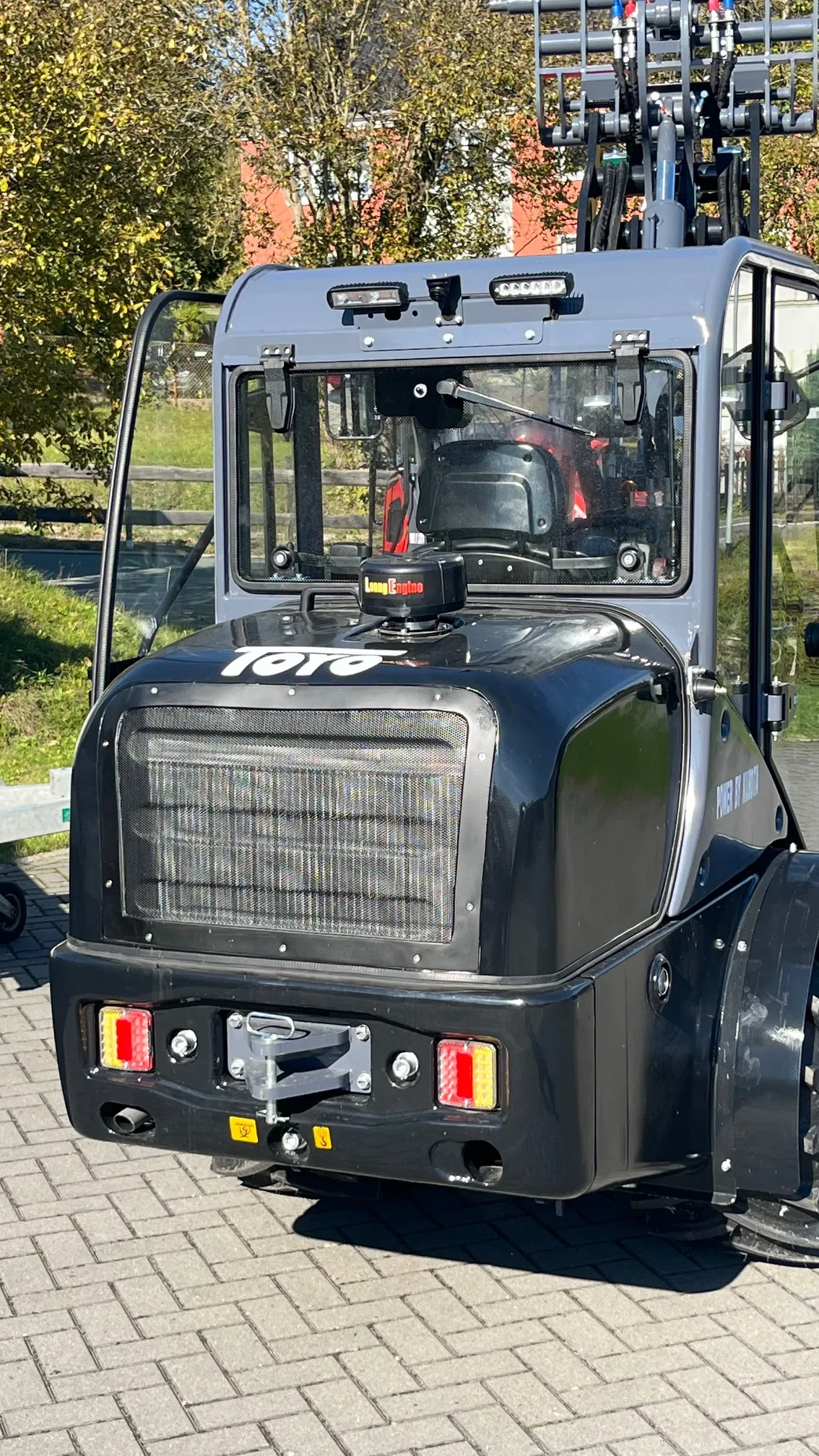 Toyo Hoflader 839 LP (Low Profile) mit Kabine — Hoflader, 25 PS — Ansicht 5