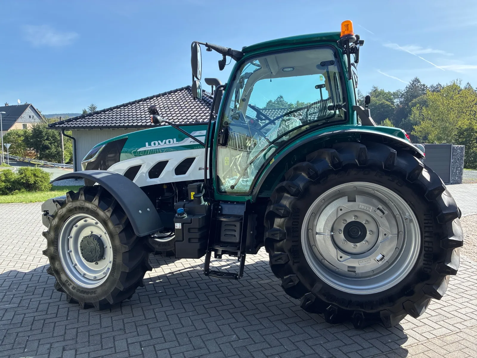 Lovol P5130 Stage V mit Kabine — Traktor, 130 PS — Ansicht 7