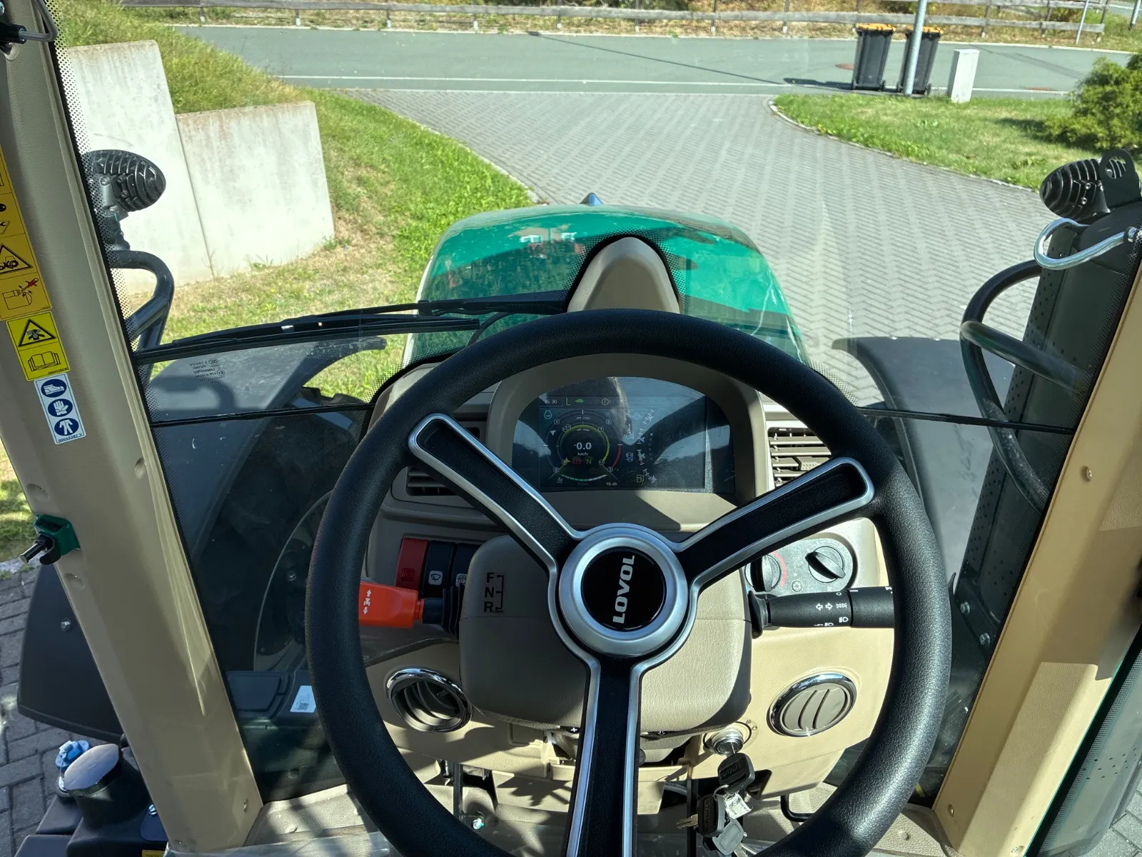 Lovol P5130 Stage V mit Kabine — Traktor, 130 PS — Ansicht 3