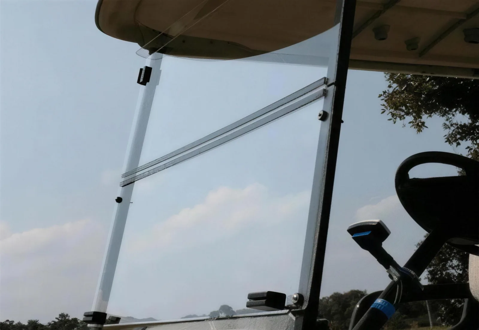 WSM Geteilte Frontscheibe (Plexiglas) für Golfcarts — Zubehör — Ansicht 3
